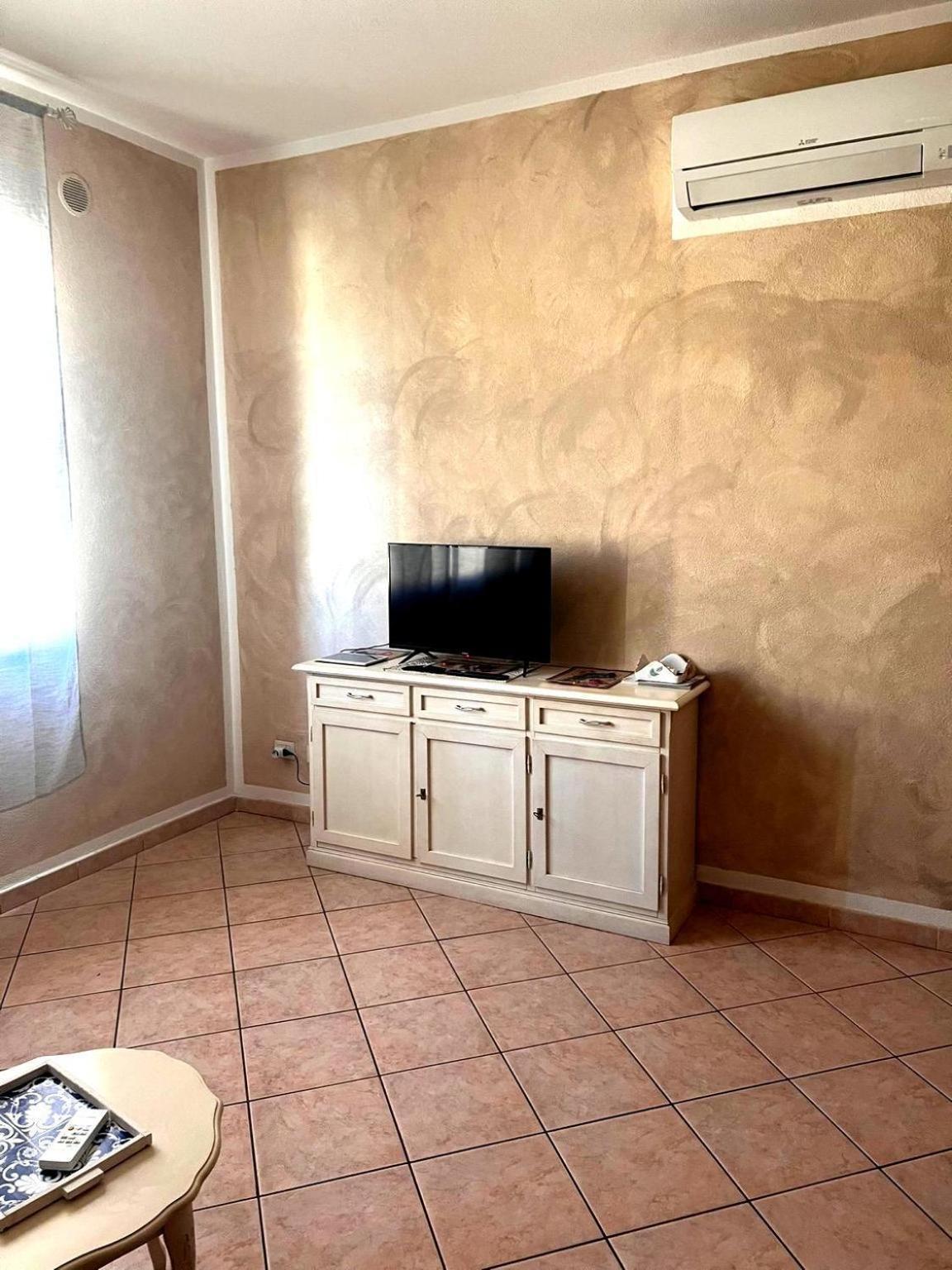 Appartement Santa Maria à Olbia Extérieur photo